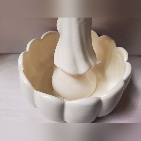 Vintage Haeger Madonna & Child Planter White with VTG Holly Ring - Picture 7 of 10